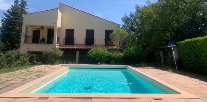 Image 2 sur 12 - Maison/villa  ·  Vente · Aix En Provence (13100) · 10 pièces · 200m²