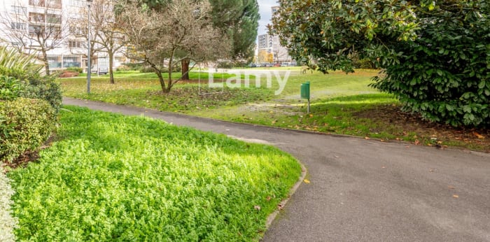 Image 11 sur 12 - Appartement  ·  Vente · Merignac (33700) · 4 pièces · 72m²