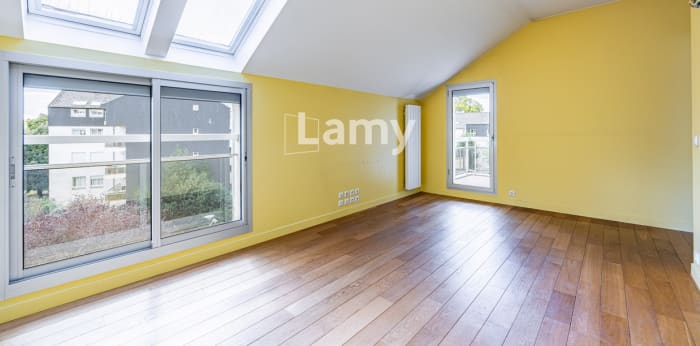 Image 7 sur 11 - Appartement  ·  Vente · Nogent Sur Marne (94130) · 7 pièces · 130m²