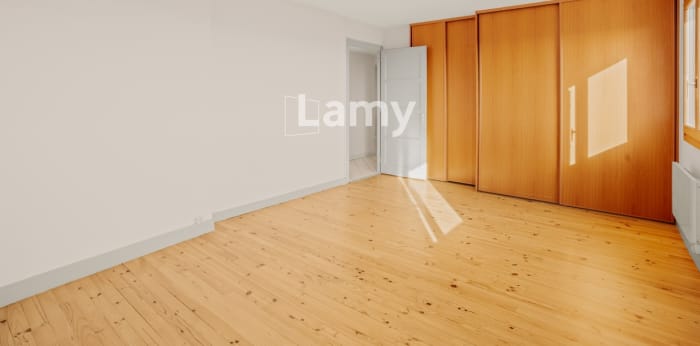 Image 8 sur 11 - Appartement  ·  Vente · Oullins Pierre Benite (69600) · 4 pièces · 83m²