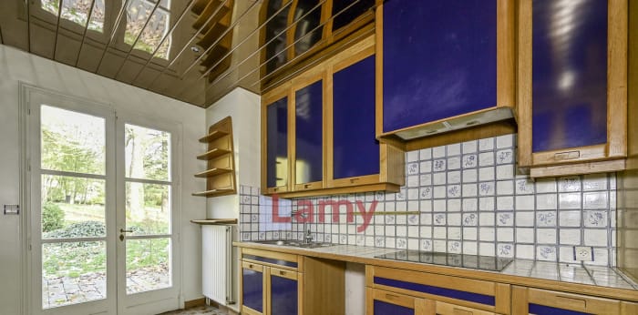 Image 9 sur 23 - Maison/villa  ·  Vente · Soisy Sur Seine (91450) · 11 pièces · 333m²