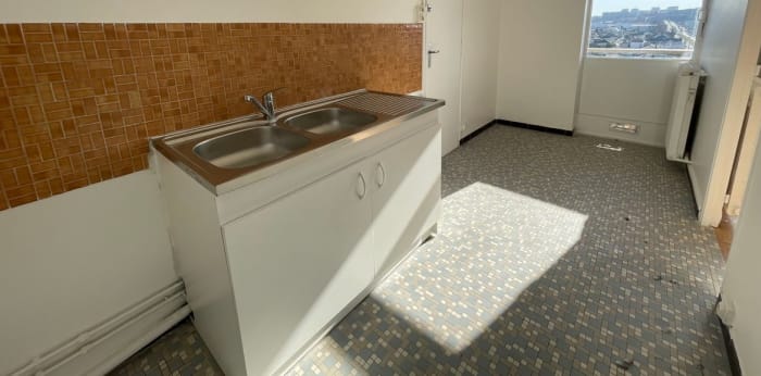 Image 4 sur 7 - Appartement  ·  Vente · Livry Gargan (93190) · 1 pièce · 32m²