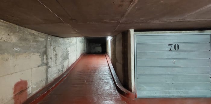 Image 4 sur 6 - Parking/box  ·  Vente · Paris (75017) · 12m²