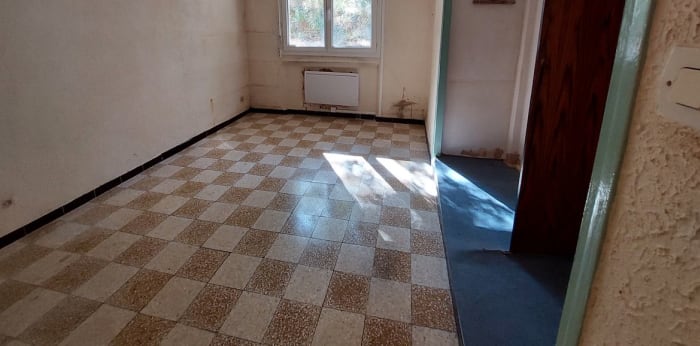 Image 7 sur 9 - Appartement  ·  Vente · Chateau Arnoux St Auban (04600) · 3 pièces · 54m²