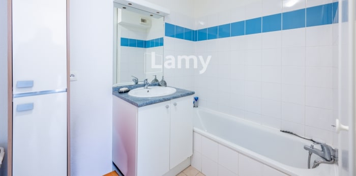 Image 8 sur 8 - Appartement  ·  Vente · Lesparre Medoc (33340) · 2 pièces · 49m²