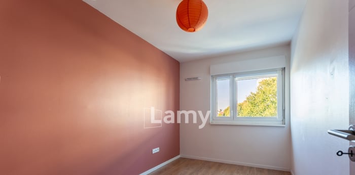 Image 10 sur 13 - Appartement  ·  Vente · Strasbourg (67100) · 4 pièces · 79m²