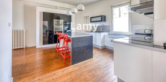 Image 5 sur 11 - Appartement  ·  Vente · Bordeaux (33000) · 3 pièces · 105m²