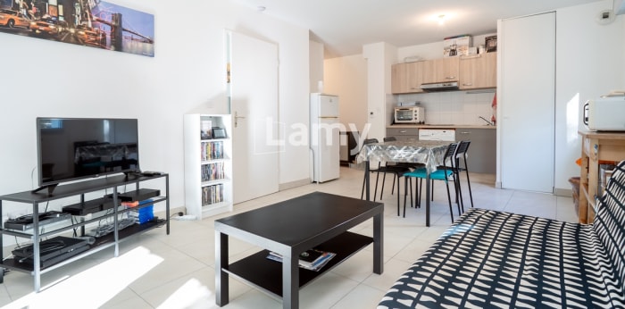 Image 1 sur 8 - Appartement  ·  Vente · Sete (34200) · 2 pièces · 45m²