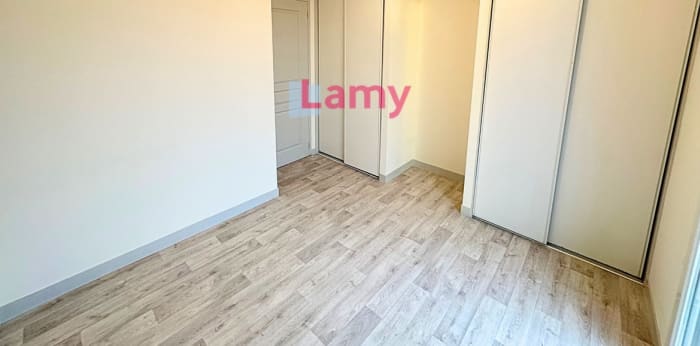 Image 5 sur 7 - Appartement  ·  Vente · Limoges (87100) · 2 pièces · 53m²