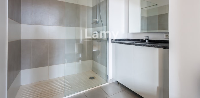 Image 7 sur 8 - Appartement  ·  Vente · Avignon (84000) · 3 pièces · 68m²
