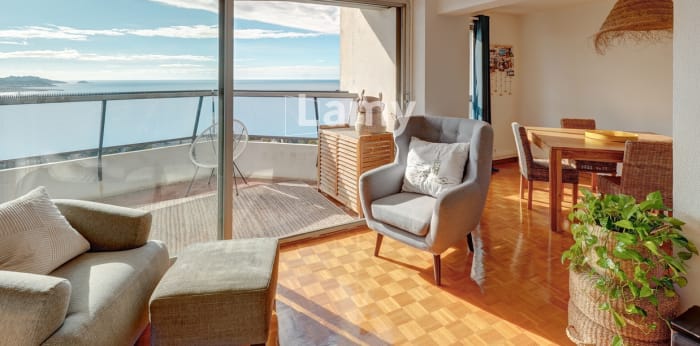 Image 16 sur 19 - Appartement  ·  Vente · Marseille (13008) · 4 pièces · 104m²