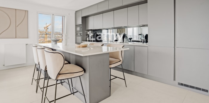 Image 4 sur 13 - Appartement  ·  Vente · Lyon (69007) · 4 pièces · 83m²