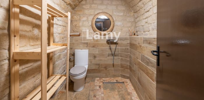 Image 9 sur 10 - Appartement  ·  Vente · Paris 18 (75018) · 1 pièce · 52m²