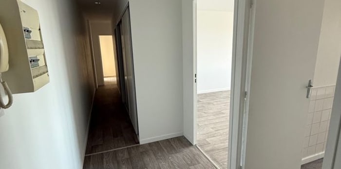 Image 1 sur 12 - Appartement  ·  Vente · Vitrolles (13127) · 3 pièces · 69m²