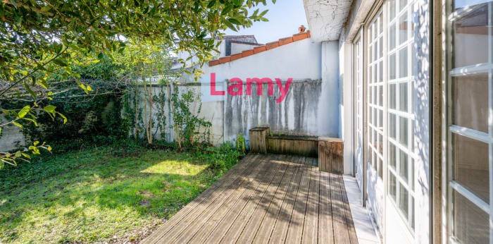 Image 1 sur 9 - Maison/villa  ·  Vente · Talence (33400) · 4 pièces · 98m²