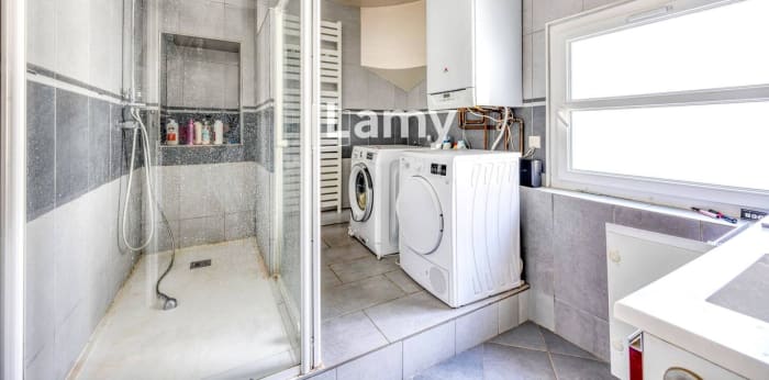 Image 10 sur 11 - Appartement  ·  Vente · Bordeaux (33000) · 3 pièces · 105m²