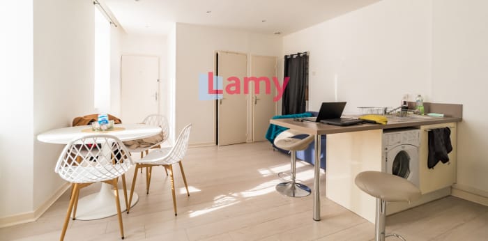 Image 8 sur 11 - Immeuble  ·  Vente · Lannion (22300) · 167m²