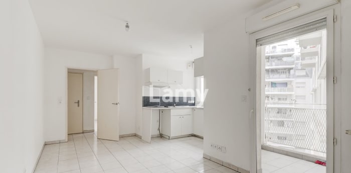 Image 6 sur 9 - Appartement  ·  Vente · Marseille 03 (13003) · 2 pièces · 39m²