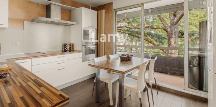 Image 3 sur 8 - Appartement  ·  Vente · Lyon (69005) · 4 pièces · 91m²