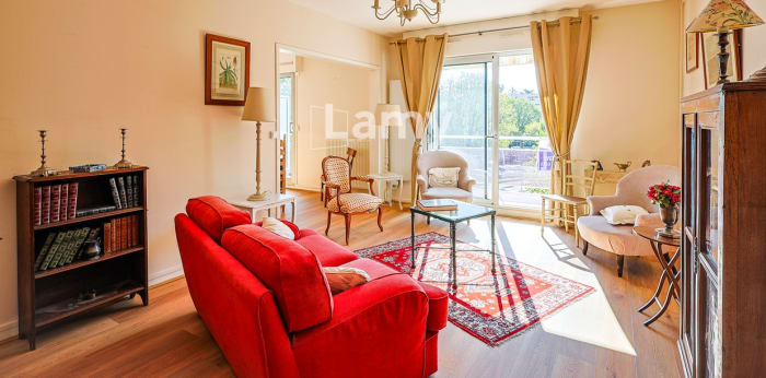 Image 1 sur 8 - Appartement  ·  Vente · Pau (64000) · 4 pièces · 86m²