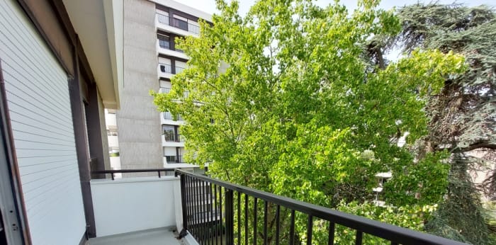 Image 5 sur 5 - Appartement  ·  Vente · Merignac (33700) · 1 pièce · 145m²