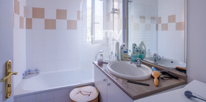 Image 6 sur 7 - Appartement  ·  Vente · Valenciennes (59300) · 2 pièces · 46m²