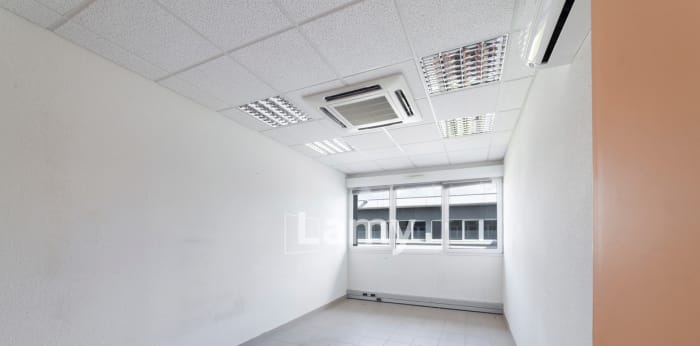 Image 3 sur 6 - Bureaux  ·  Vente · Besancon (25000) · 43m²