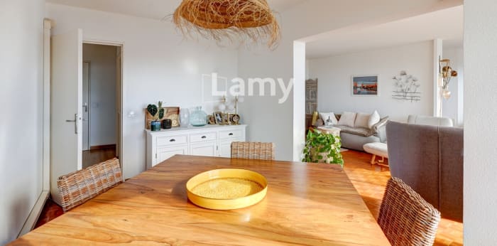 Image 8 sur 19 - Appartement  ·  Vente · Marseille (13008) · 4 pièces · 104m²