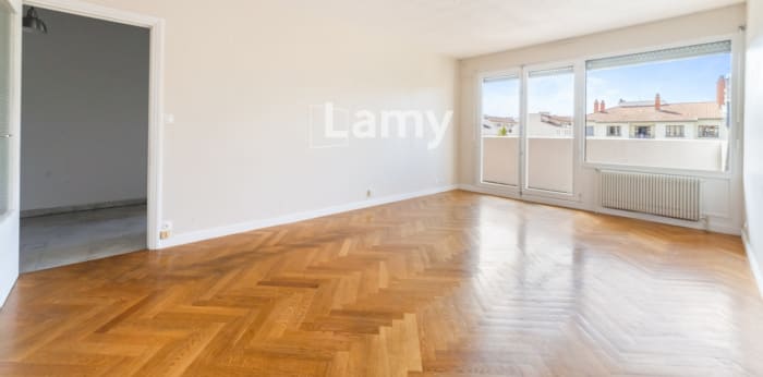 Image 2 sur 10 - Appartement  ·  Vente · Lyon (69006) · 2 pièces · 64m²
