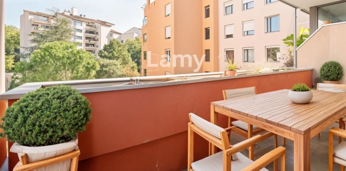 Image 1 sur 12 - Appartement  ·  Vente · Lyon (69007) · 4 pièces · 85m²