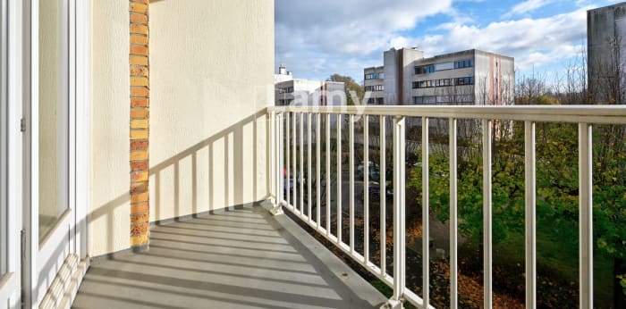 Image 7 sur 9 - Appartement  ·  Vente · Elancourt (78990) · 1 pièce · 35m²