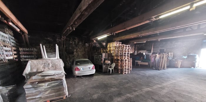 Image 5 sur 5 - Local  ·  Vente · Libourne (33500) · 1 pièce · 300m²