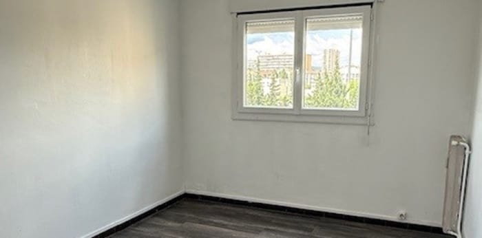 Image 4 sur 7 - Appartement  ·  Vente · Salon De Provence (13300) · 4 pièces · 65m²