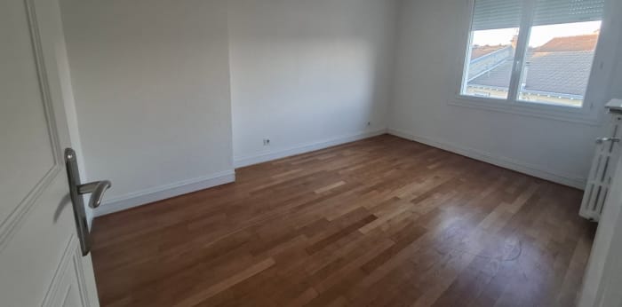 Image 7 sur 10 - Maison/villa  ·  Vente · Limoges (87100) · 6 pièces · 130m²