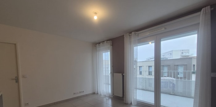 Image 2 sur 7 - Appartement  ·  Vente · Evry Courcouronnes (91000) · 2 pièces · 39m²