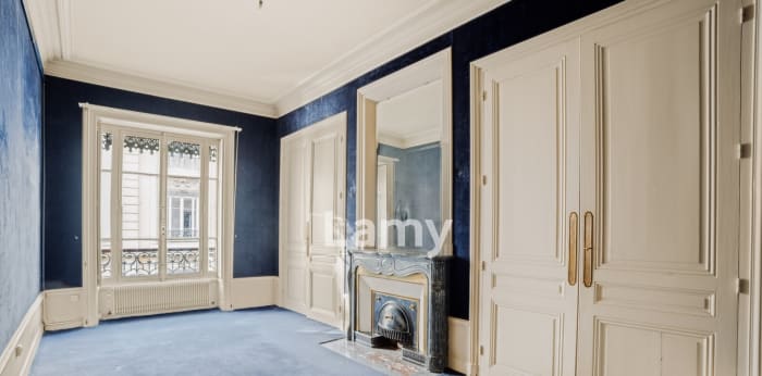 Image 9 sur 16 - Appartement  ·  Vente · Lyon (69002) · 7 pièces · 190m²
