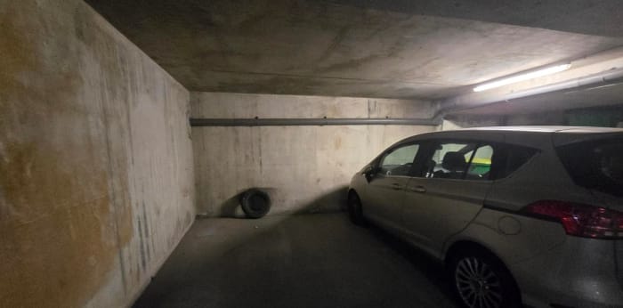 Image 2 sur 4 - Parking/box  ·  Vente · Paris (75013) · 10m²