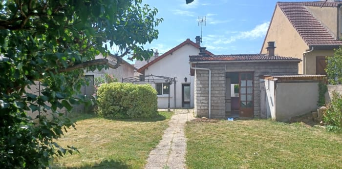 Image 1 sur 1 - Maison/villa  ·  Vente · Chelles (77500) · 4 pièces · 106m²