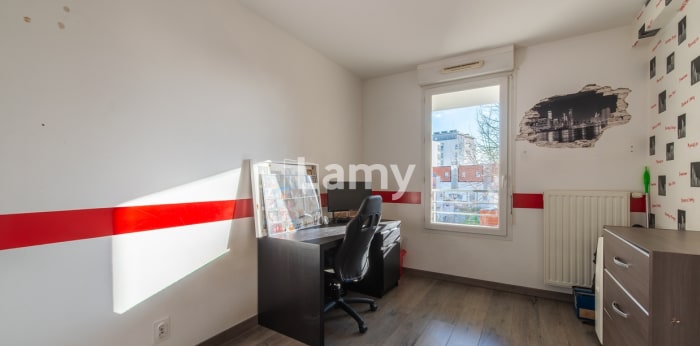 Image 10 sur 15 - Appartement  ·  Vente · Angers (49100) · 5 pièces · 109m²