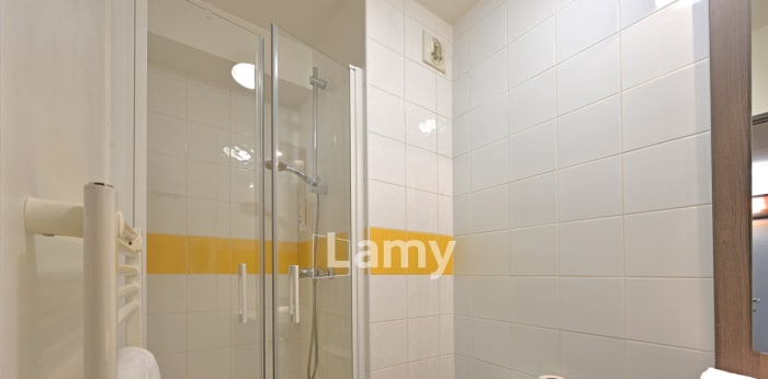 Image 7 sur 10 - Appartement  ·  Vente · Nimes (30000) · 1 pièce · 18m²