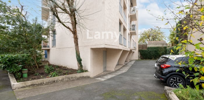 Image 9 sur 9 - Appartement  ·  Vente · Bordeaux (33200) · 4 pièces · 81m²