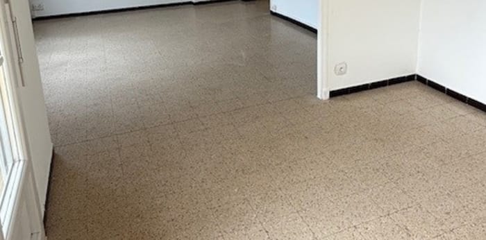 Image 5 sur 8 - Appartement  ·  Vente · Salon De Provence (13300) · 5 pièces · 82m²