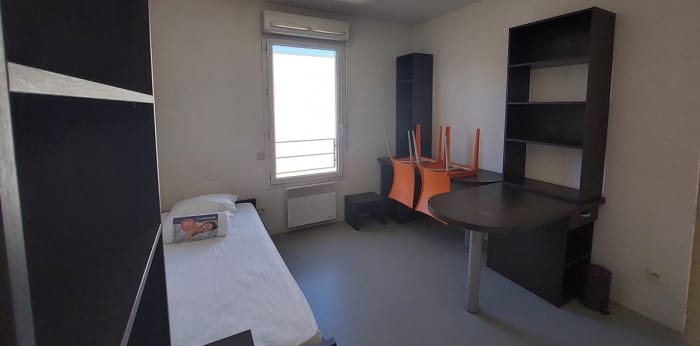 Image 7 sur 8 - Appartement  ·  Vente · Nimes (30000) · 1 pièce · 18m²