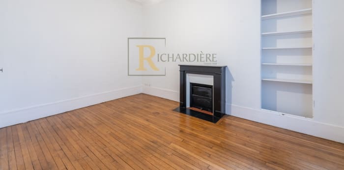 Image 6 sur 10 - Appartement  ·  Vente · Paris (75017) · 4 pièces · 79m²