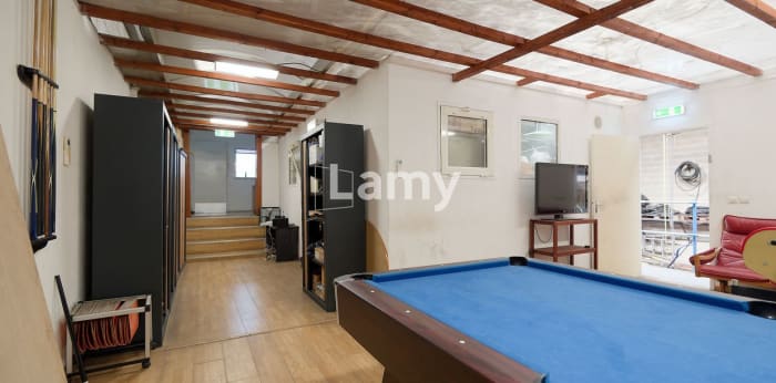 Image 7 sur 10 - Local  ·  Vente · Savigny Le Temple (77176) · 438m²