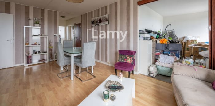 Image 2 sur 8 - Appartement  ·  Vente · Merignac (33700) · 5 pièces · 86m²