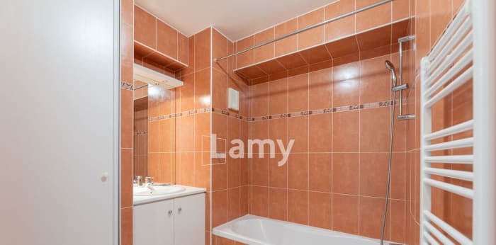 Image 7 sur 7 - Appartement  ·  Vente · Bayonne (64100) · 3 pièces · 55m²