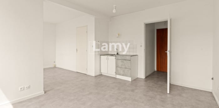 Image 3 sur 10 - Appartement  ·  Vente · Villeurbanne (69100) · 1 pièce · 27m²