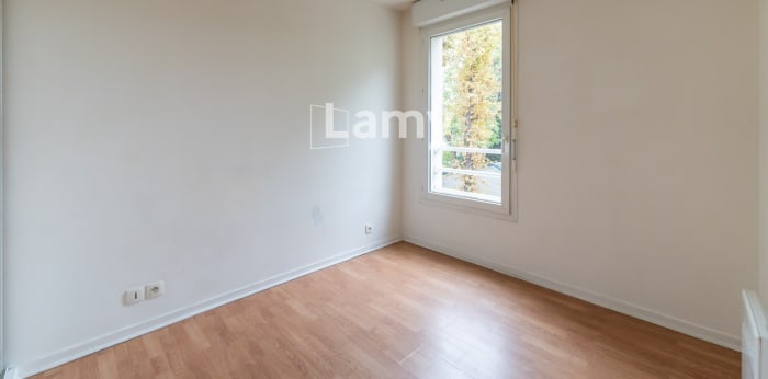 Image 8 sur 12 - Appartement  ·  Vente · Livry Gargan (93190) · 2 pièces · 43m²