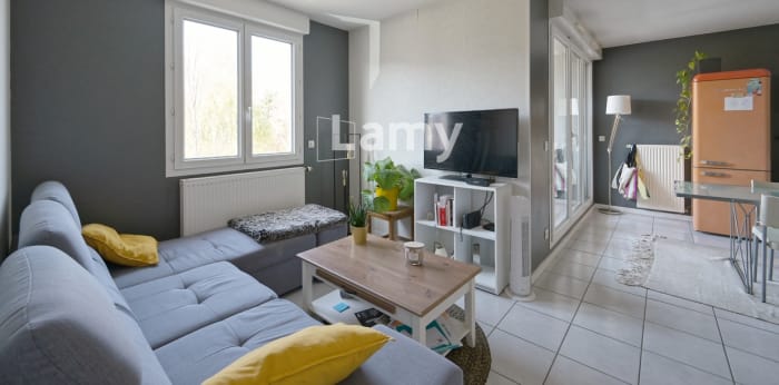 Image 8 sur 11 - Appartement  ·  Vente · St Martin D Heres (38400) · 2 pièces · 47m²